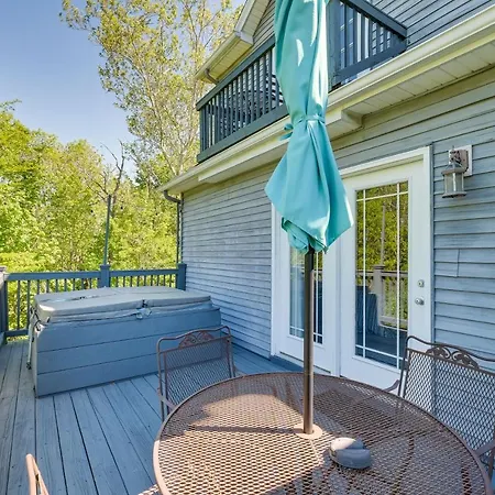 Cozy Resort-Style Escape On Taylorsville Lake!